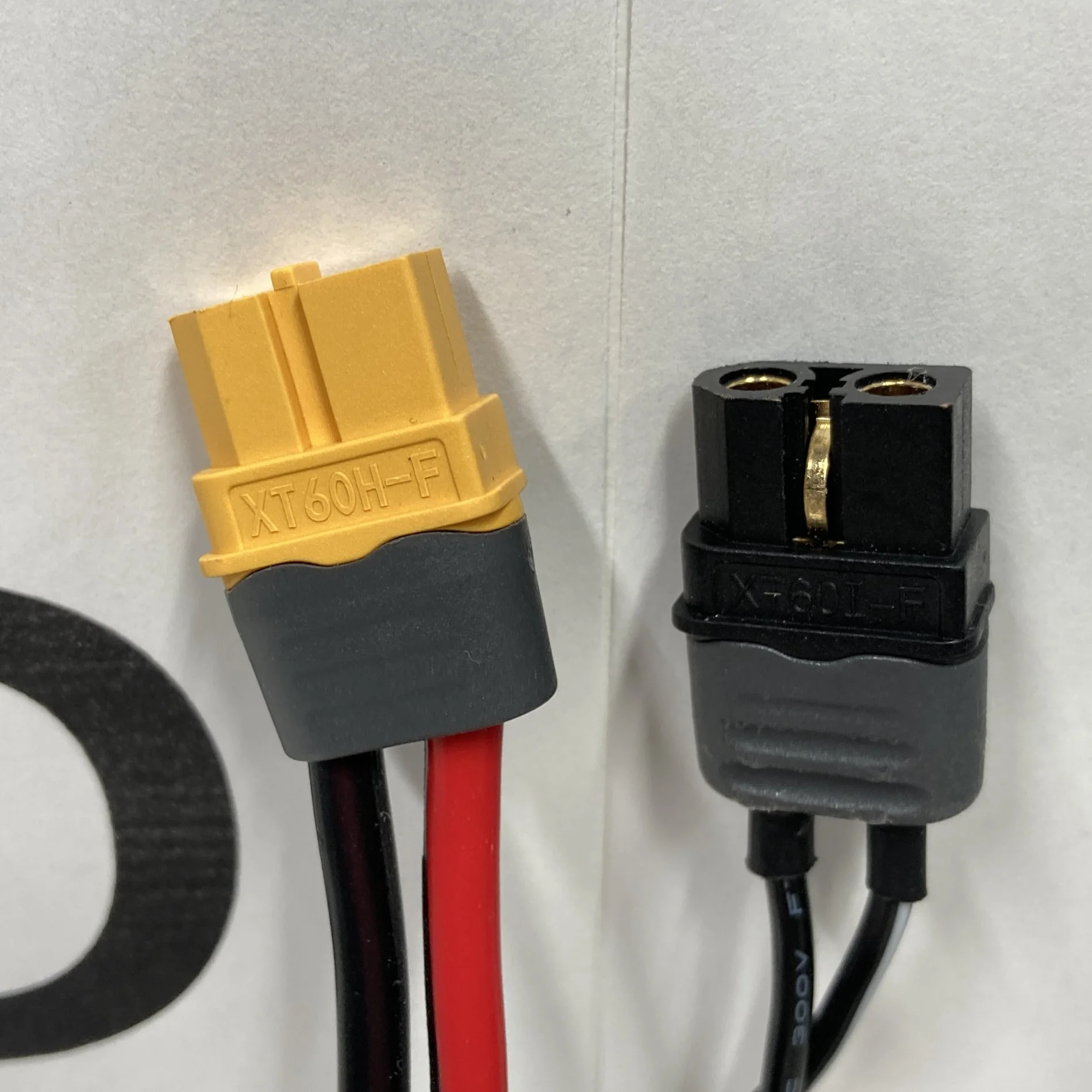 4.) XT60 2-Pin Left _ 3-Pin Right .webp