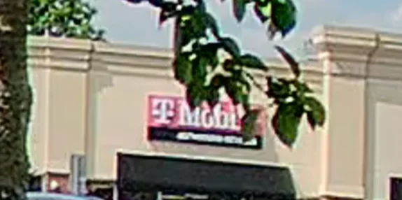 A139 Tmobile 250 HDR on.webp