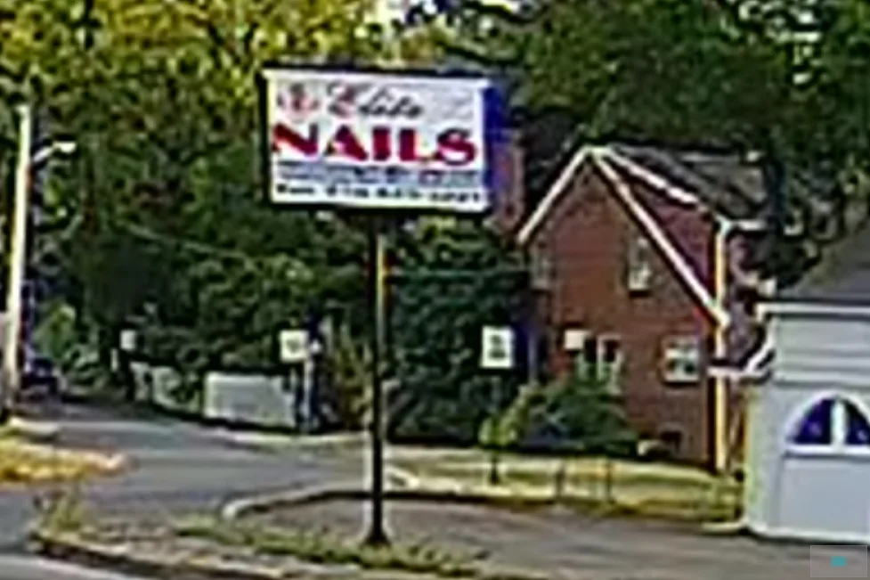 A139P Nails 250p.webp