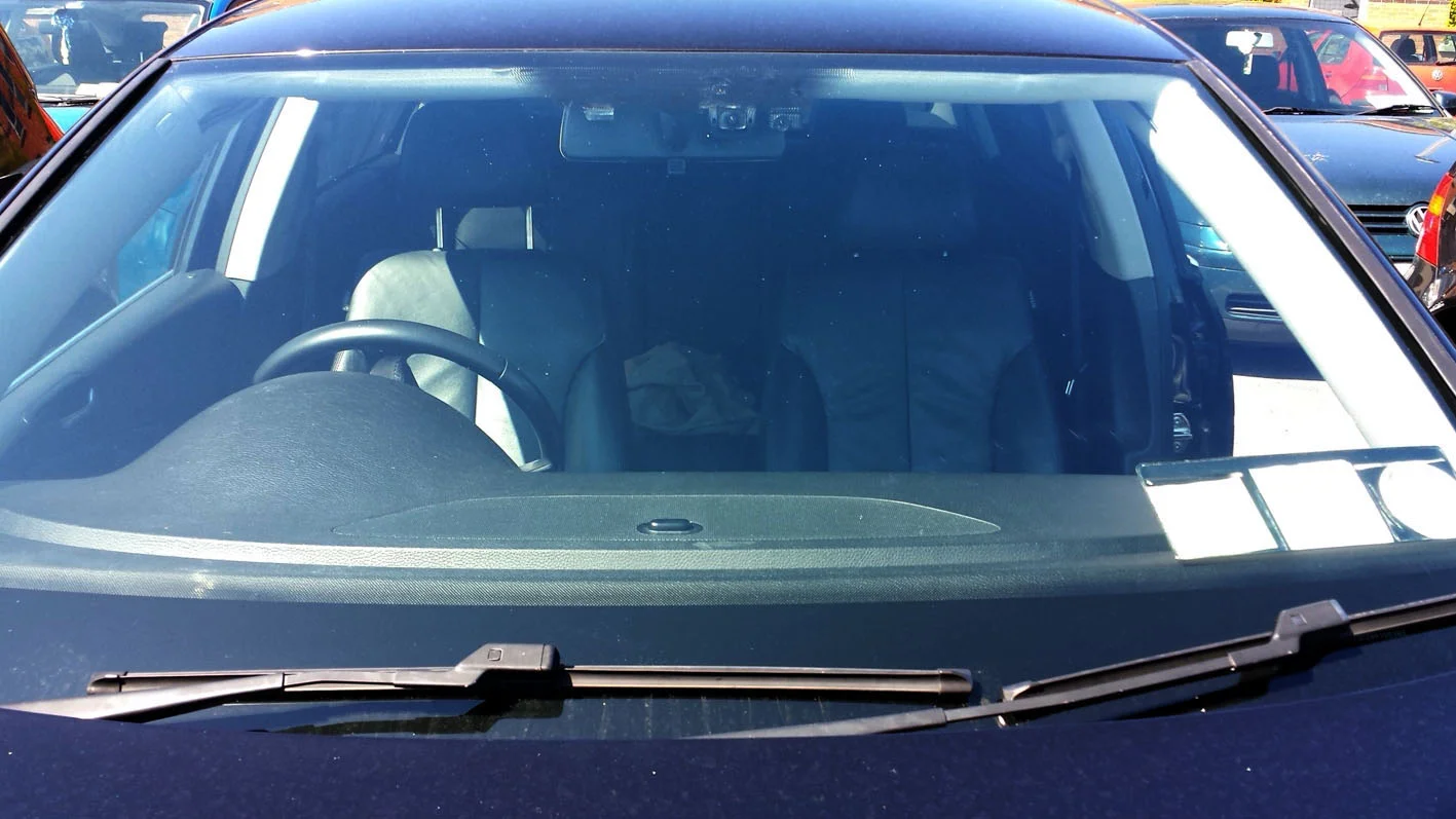B40 Mounted IN Car (6).webp