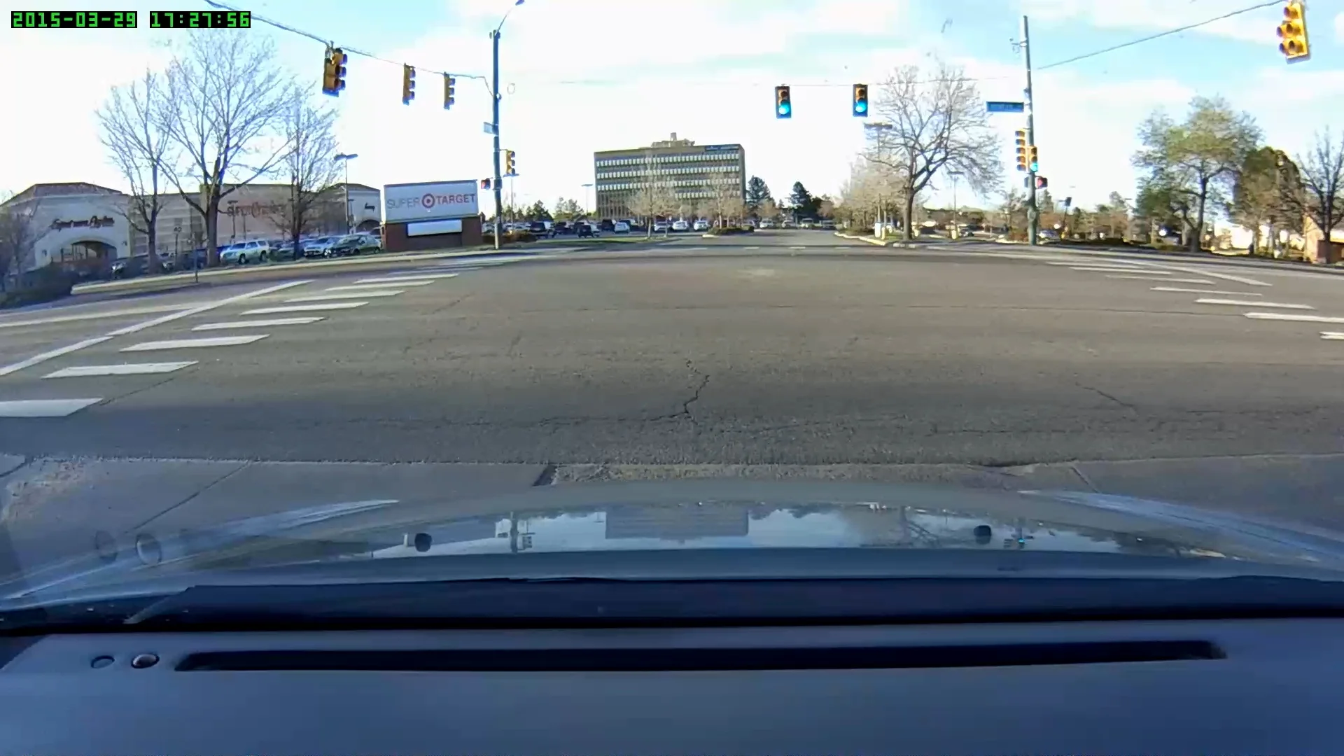 Frame 2015.03.29 18-27-55 (0-01-51.013).webp