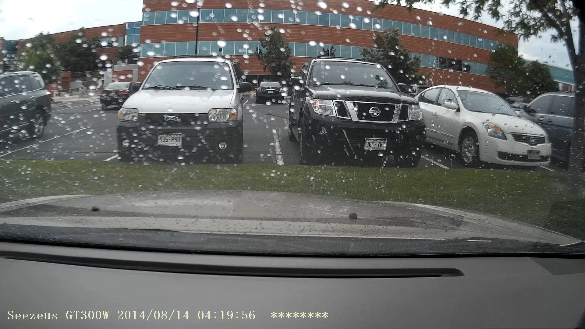 G1WH-Frame 2014.08.14 04-19-54 (0-00-01.805).webp