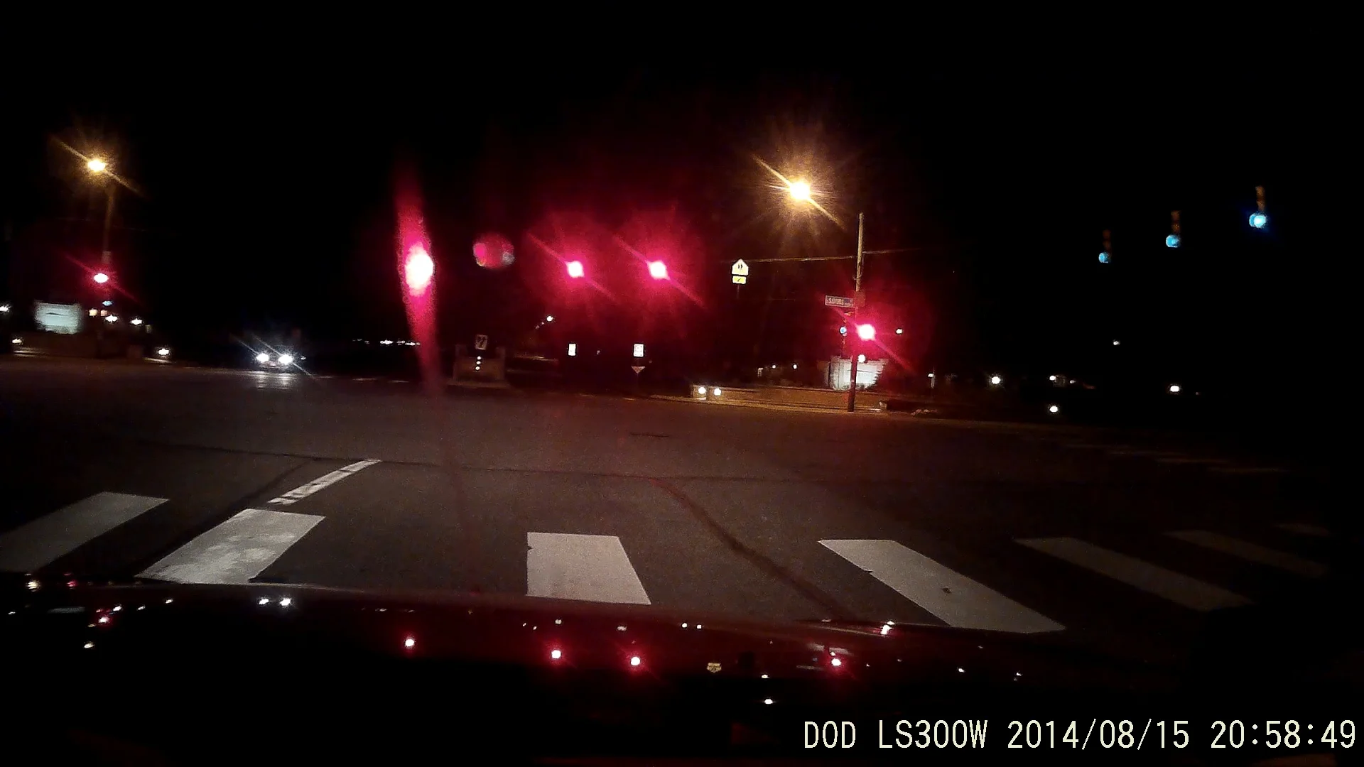 G1WH-night-Frame 2014.08.15 20-58-49 (0-01-26.078).webp