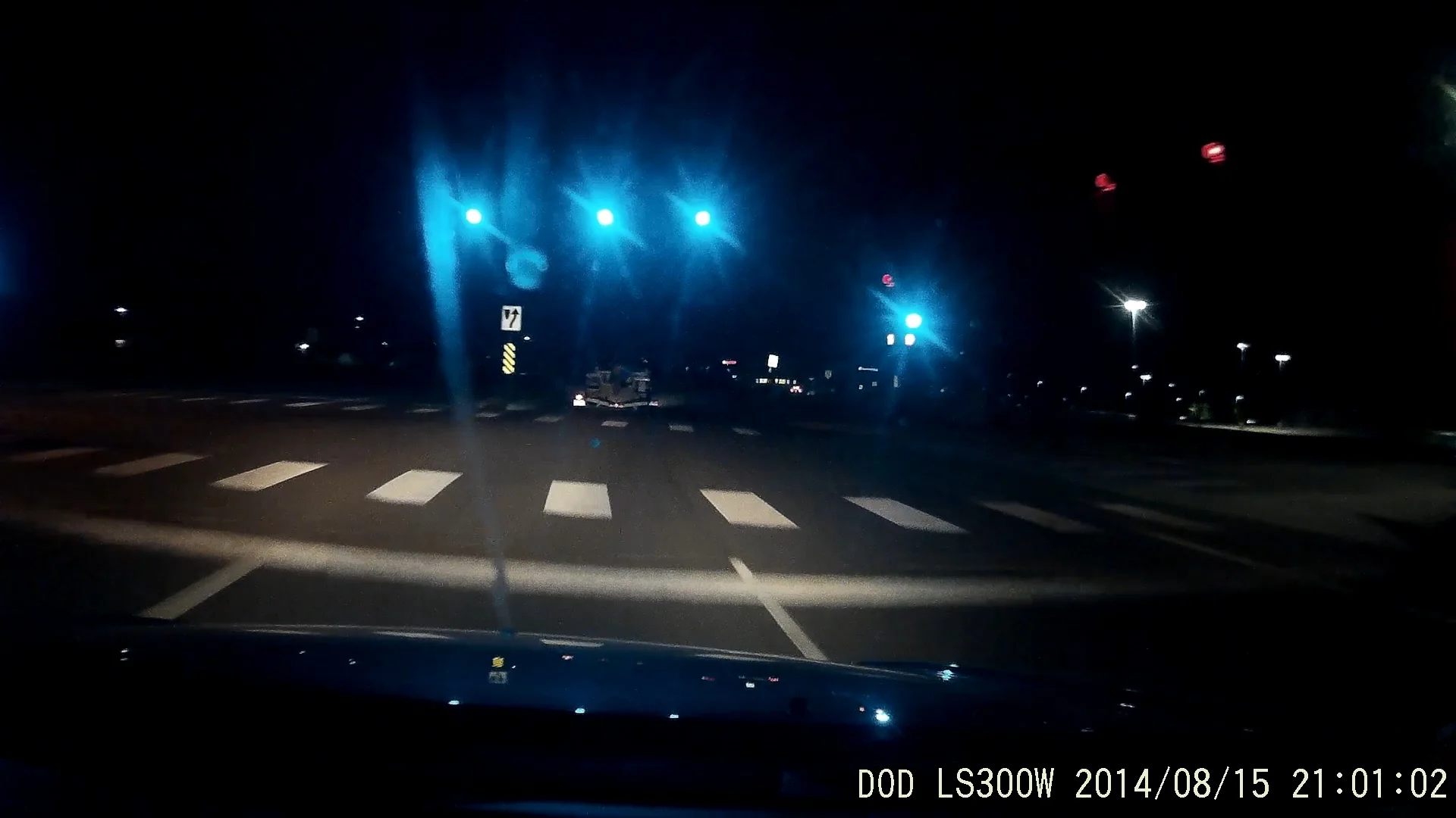 G1WH-night-Frame 2014.08.15 21-01-01 (0-03-38.882).webp