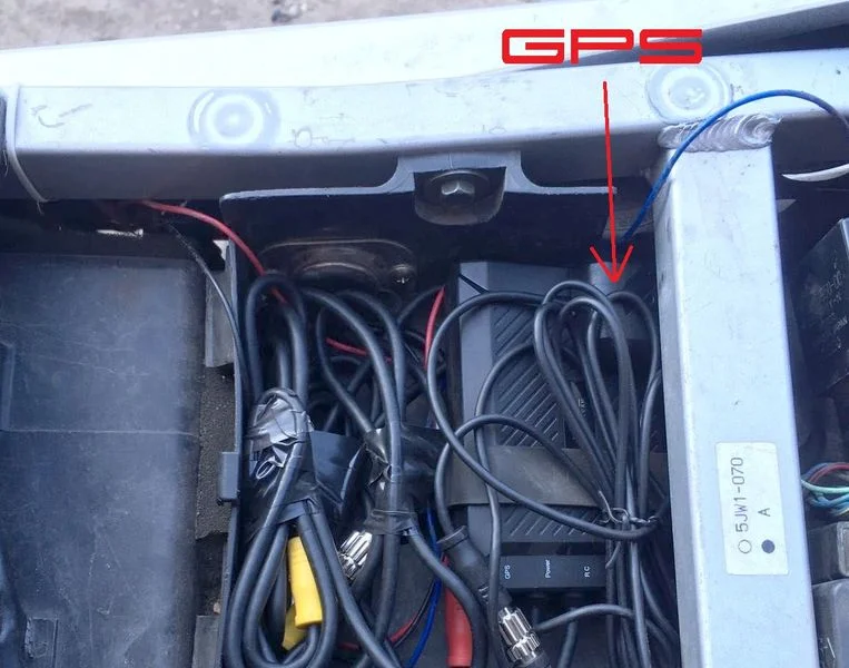 GPS installation on Yamaha FJR 1300DCT.webp