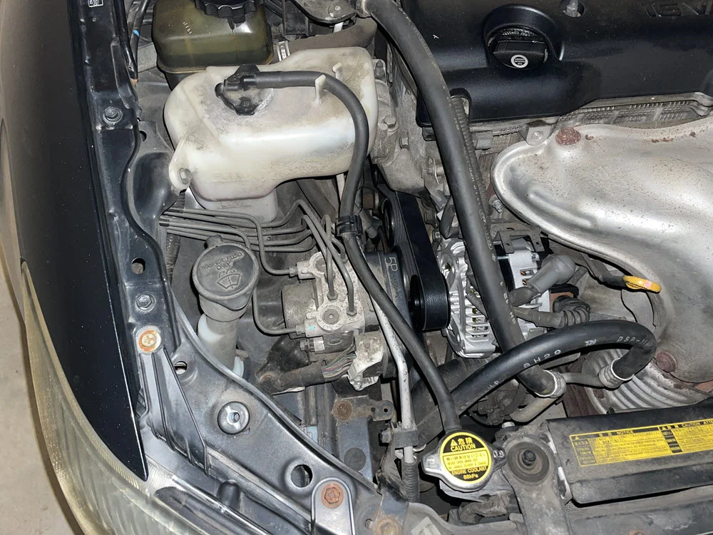 high-output-alternator-installed-in-car.webp