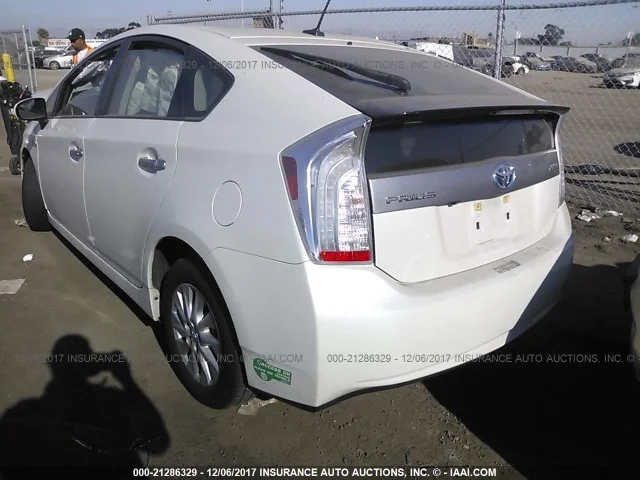 JTDKN3DP1E3052648-2014-Toyota-Prius-Plug-in-rear-right-21286329.webp