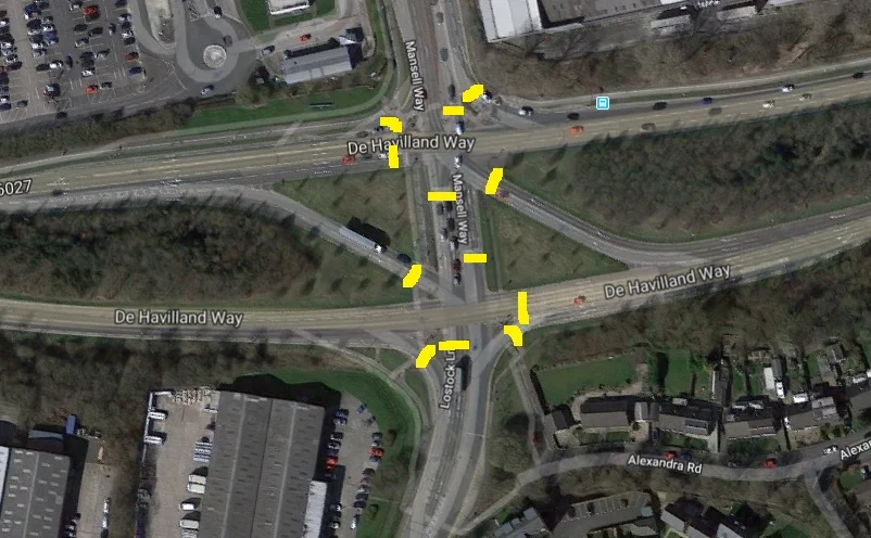 Accident at intersection with signals out | DashCamTalk