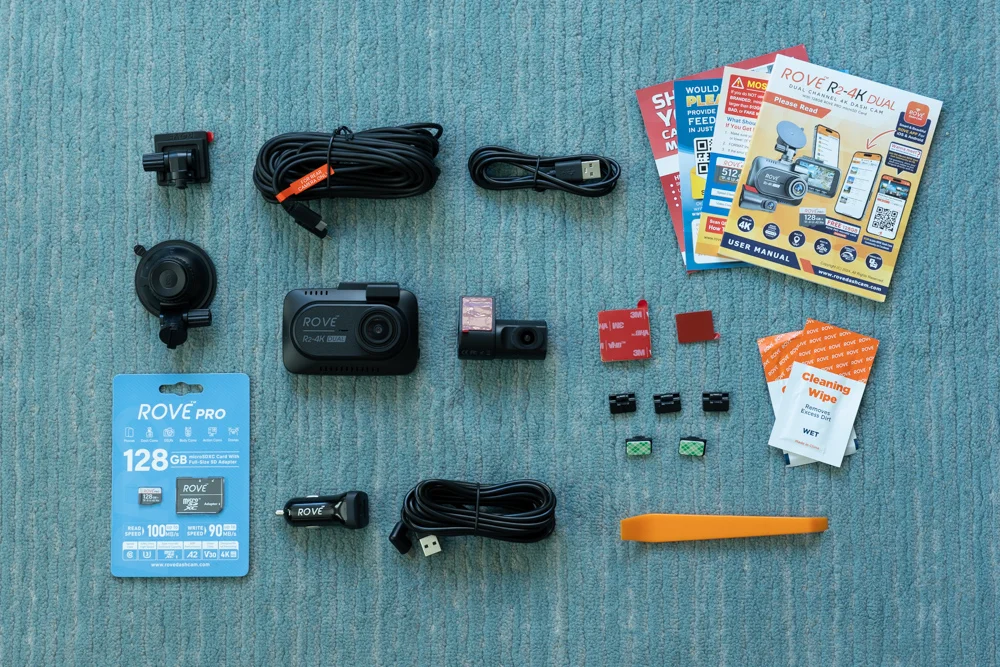 Rove R2-4K Dual, Items in box.jpg