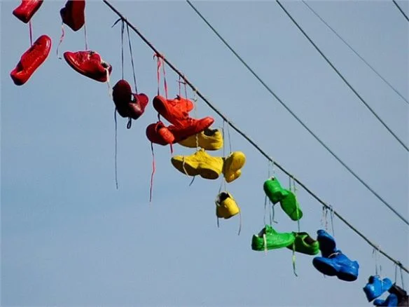 shoetossing3.webp