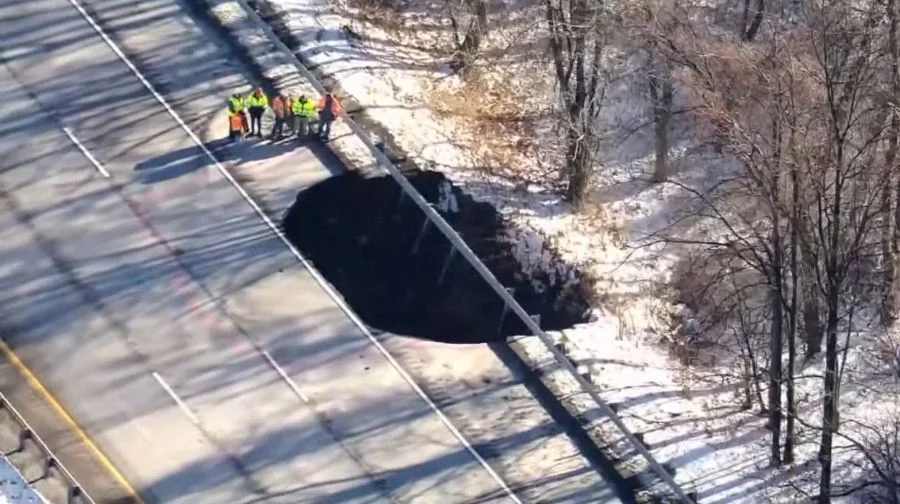 sinkhole2.webp