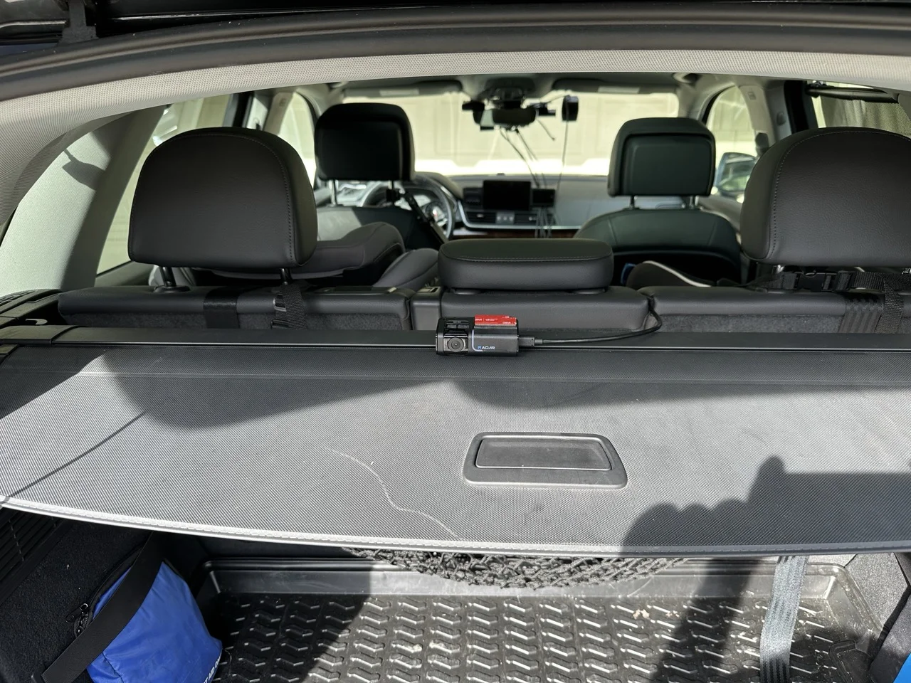 U3000 rear cam on rear trunk cover.jpeg