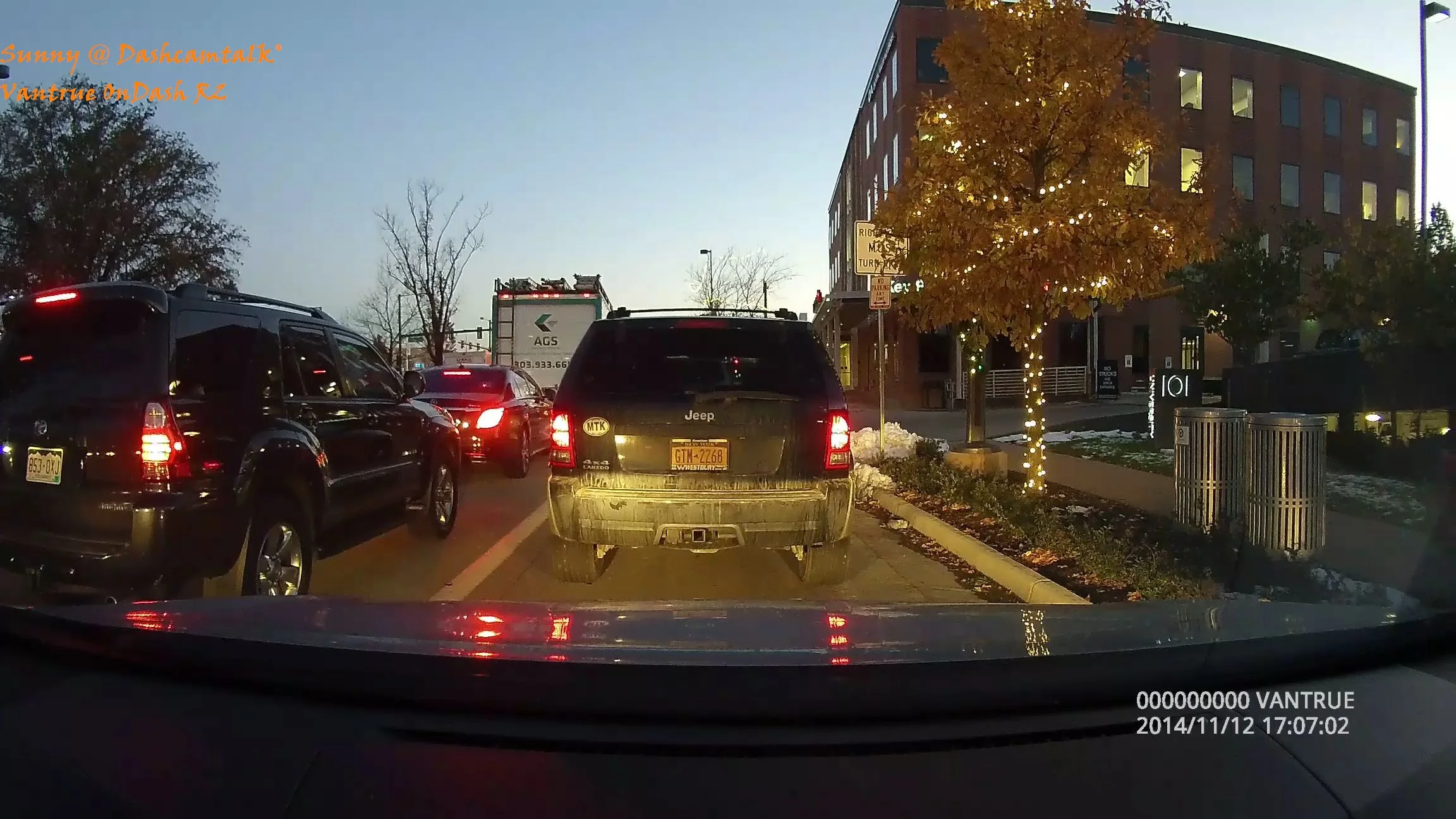Vantrue-R2-2014-11-12-17-06-51.MOV_000013160.webp