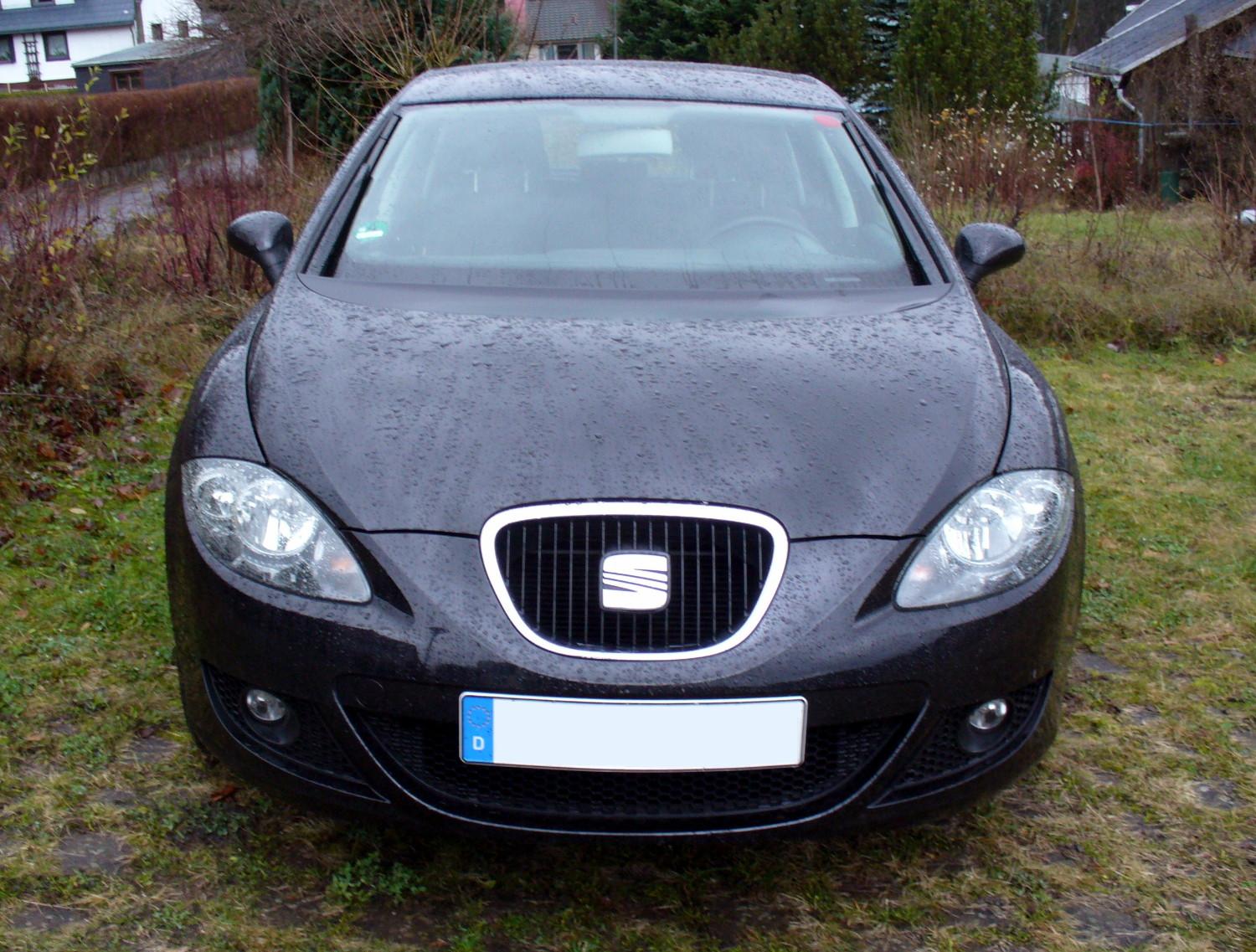 Seat_Leon_1P_1.9_TDI_Stylance_Magicoschwarz_Front.JPG