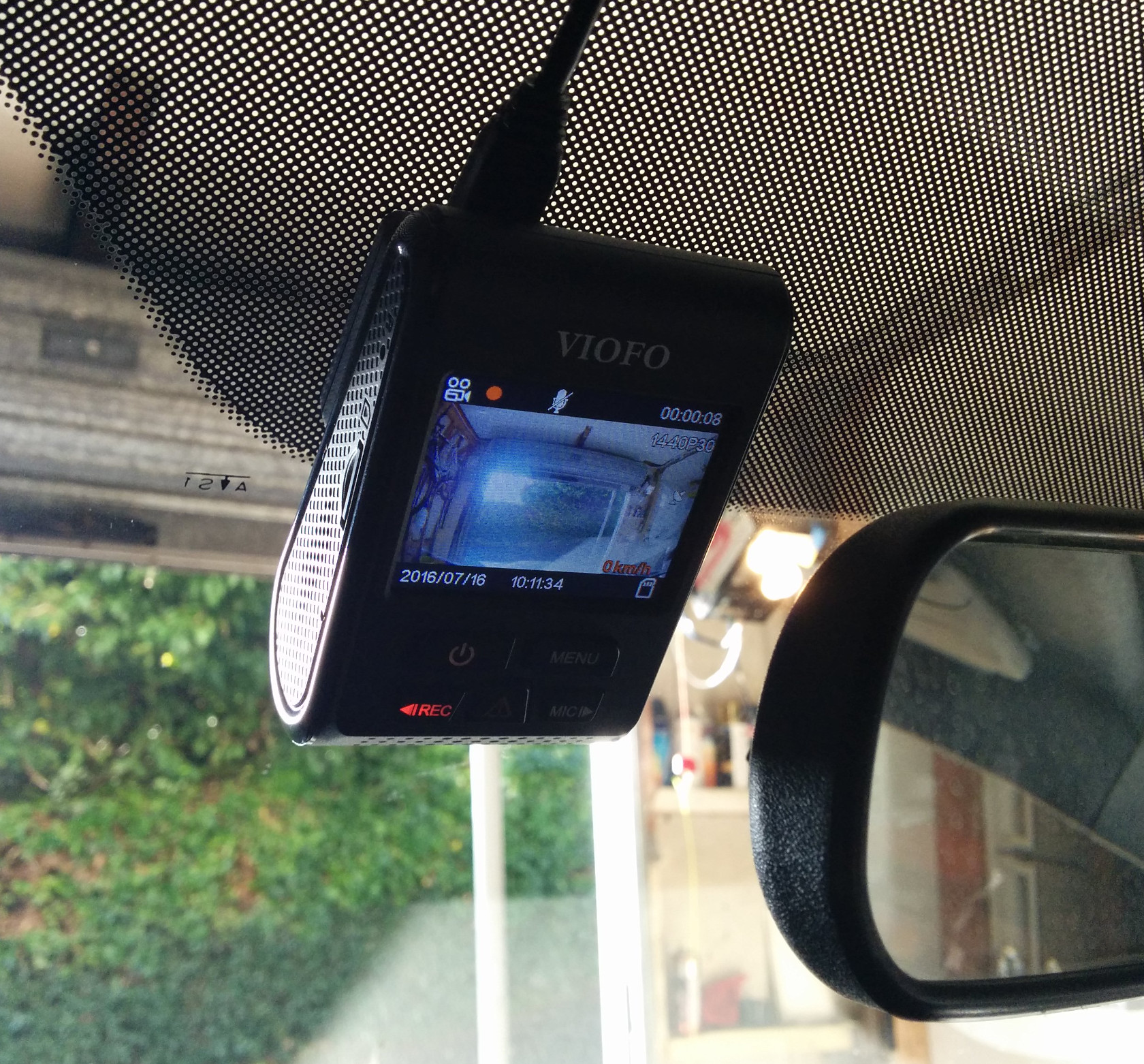 A119_descreete_mount_screen_on.jpg